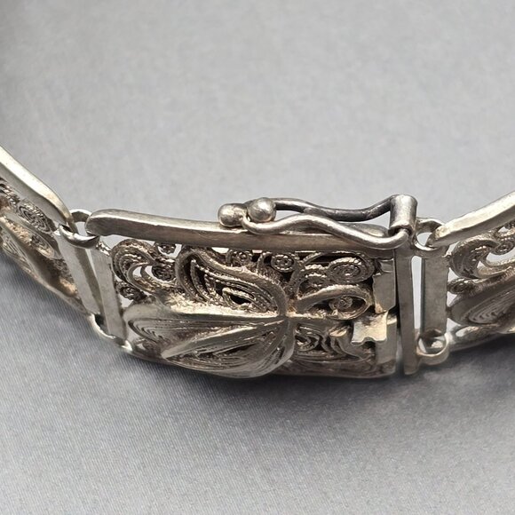 Vintage 850 Silver Filigree Panel Bracelet 7" Floral Design Hidden Clasp - Picture 4 of 11